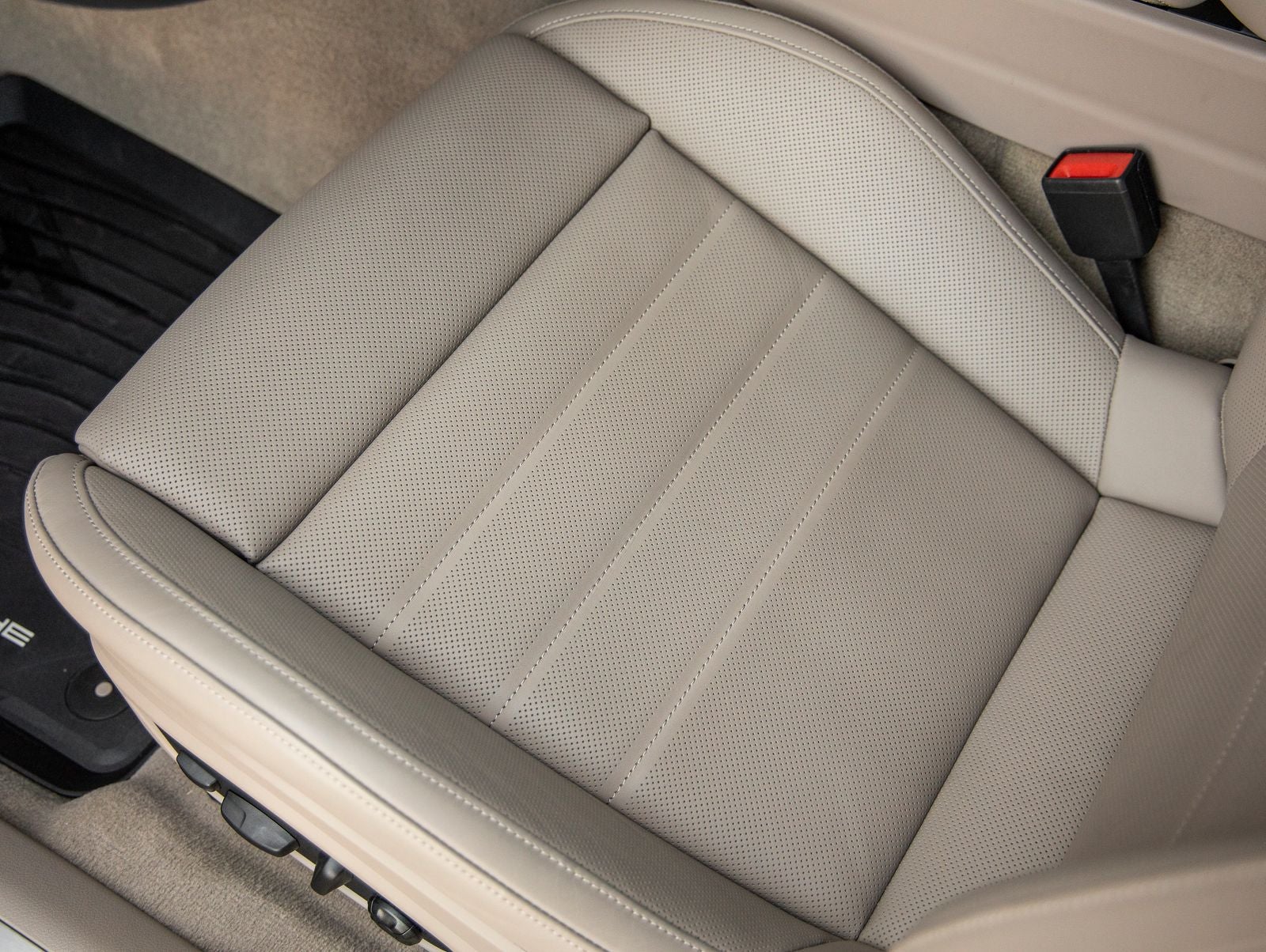 2025 Porsche Panamera Panamera