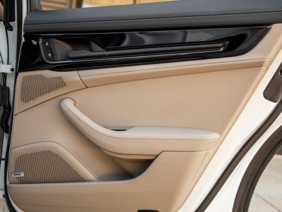 2025 Porsche Panamera Panamera