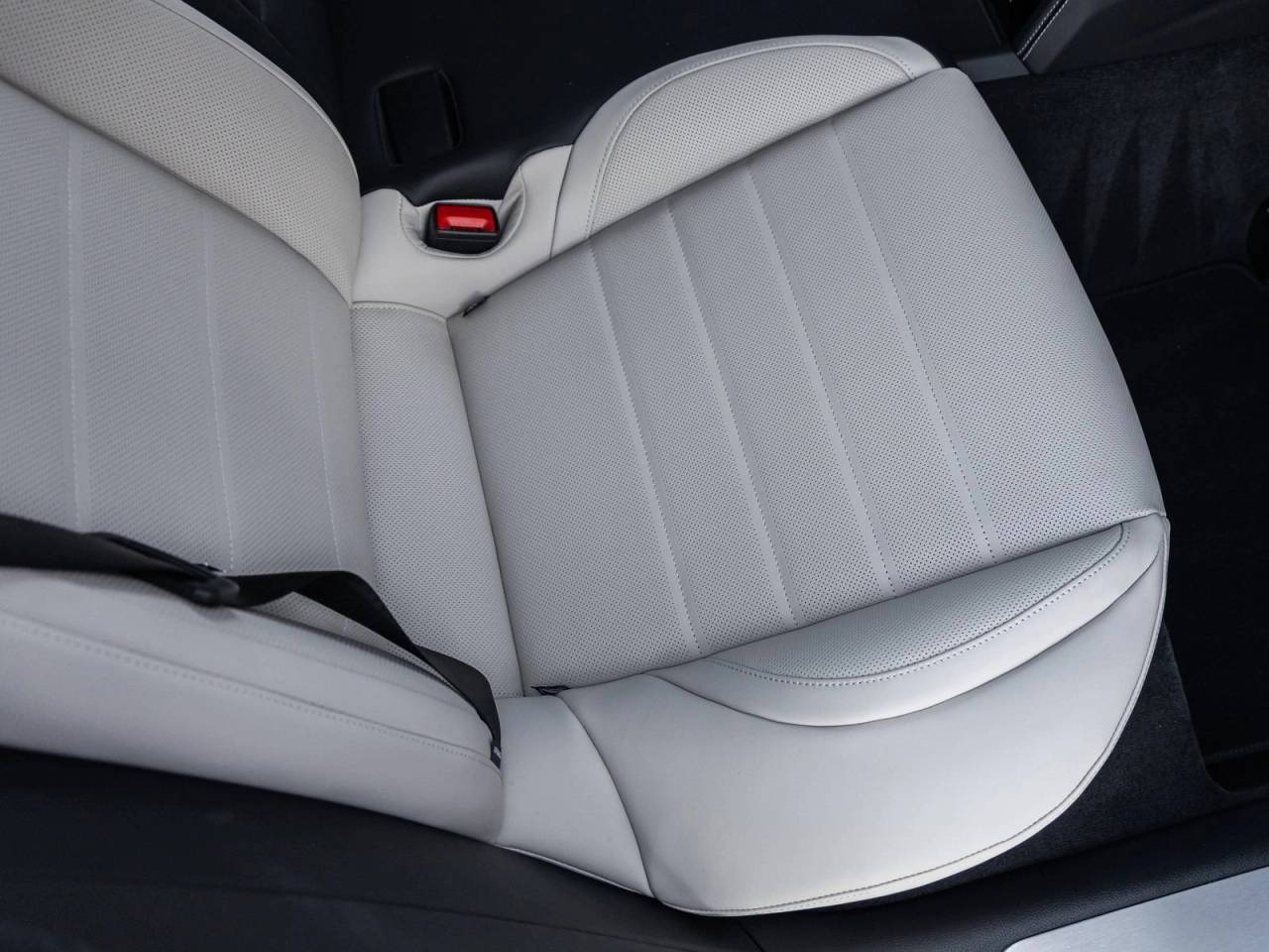 2026 Porsche Panamera Panamera 4