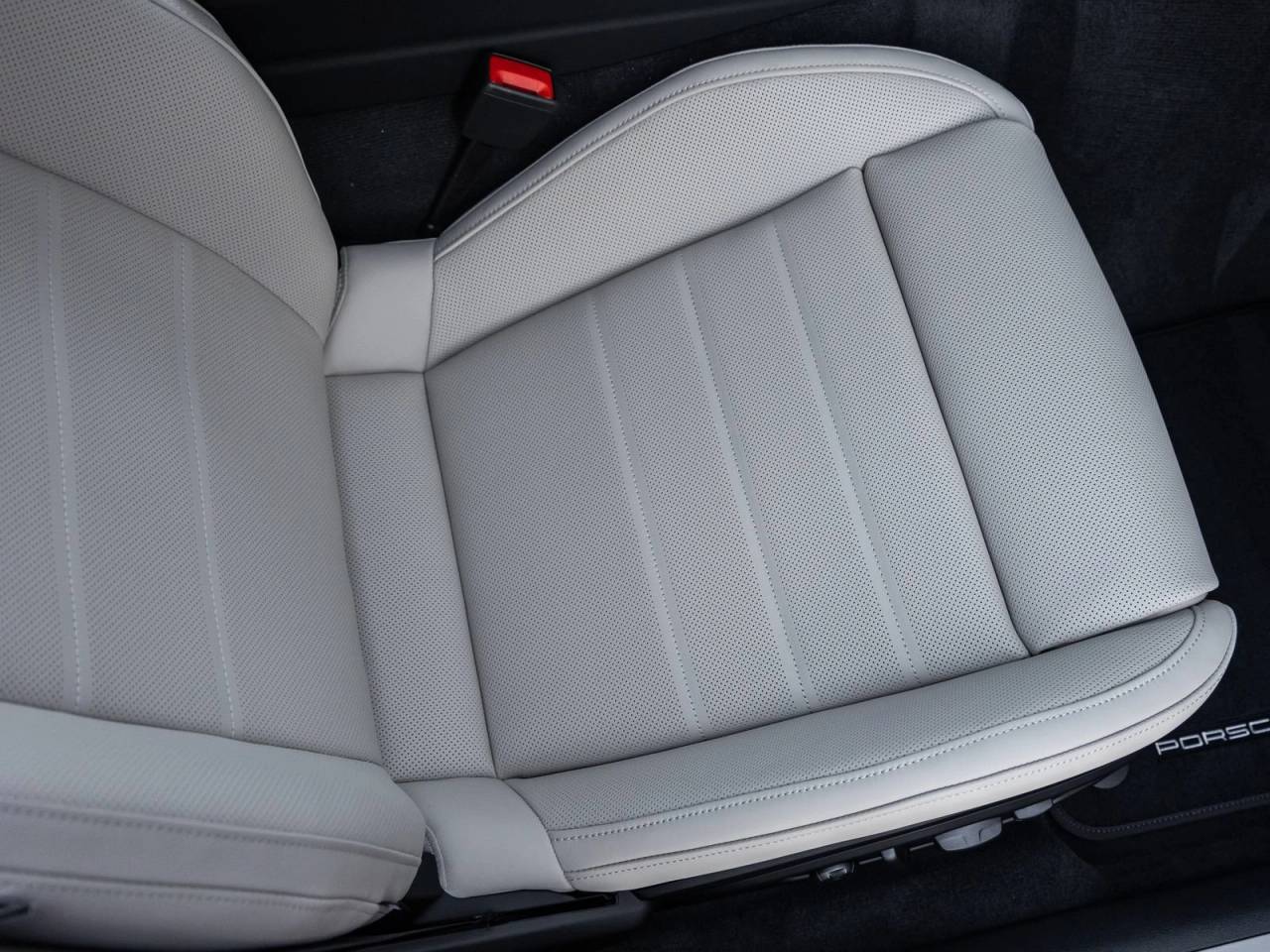 2026 Porsche Panamera Panamera 4