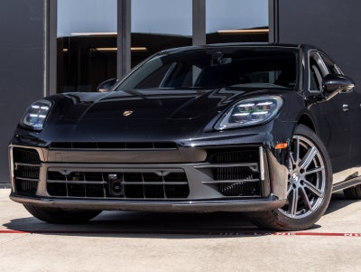 2025 Porsche Panamera Panamera