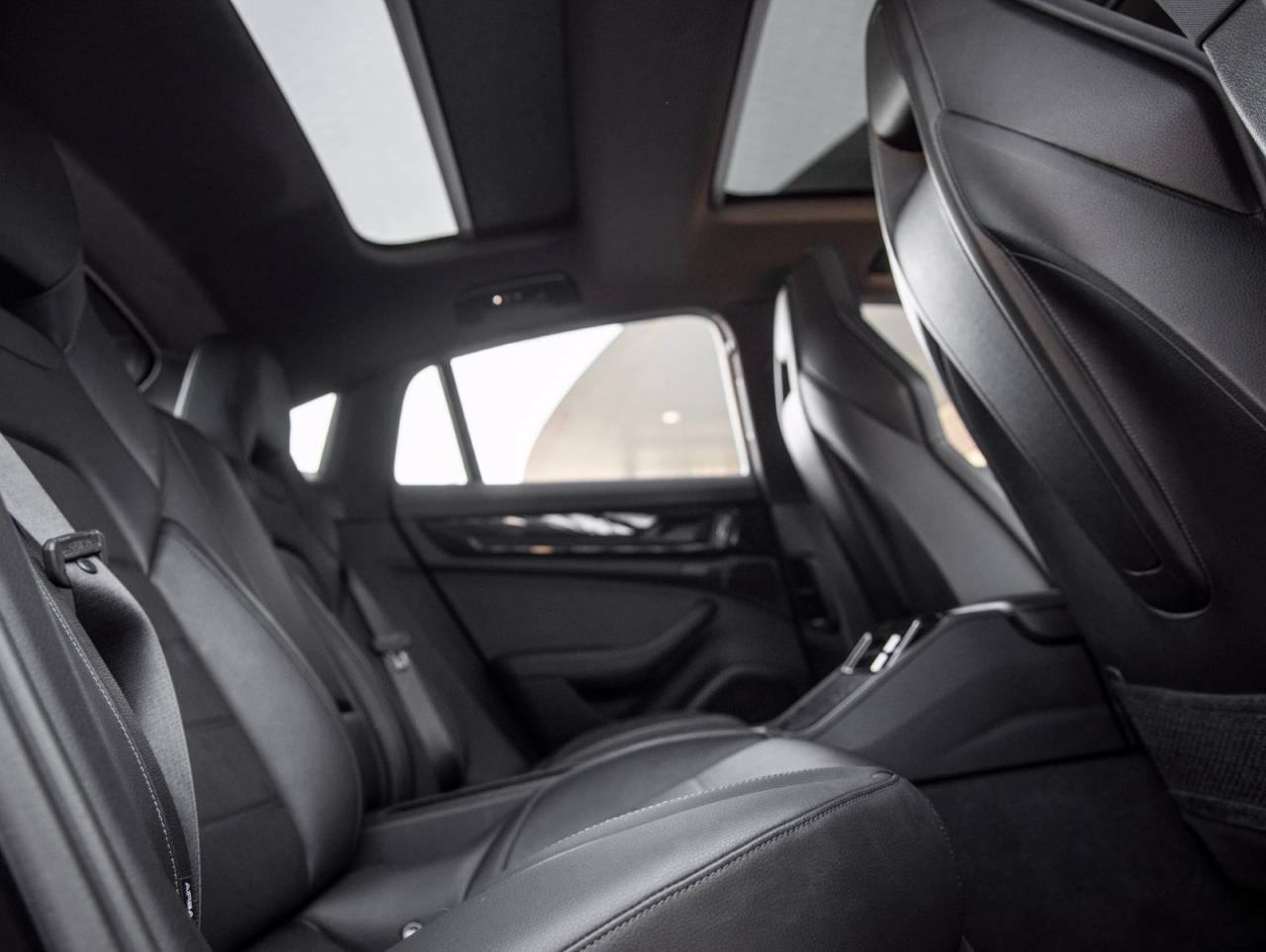 2025 Porsche Panamera Panamera