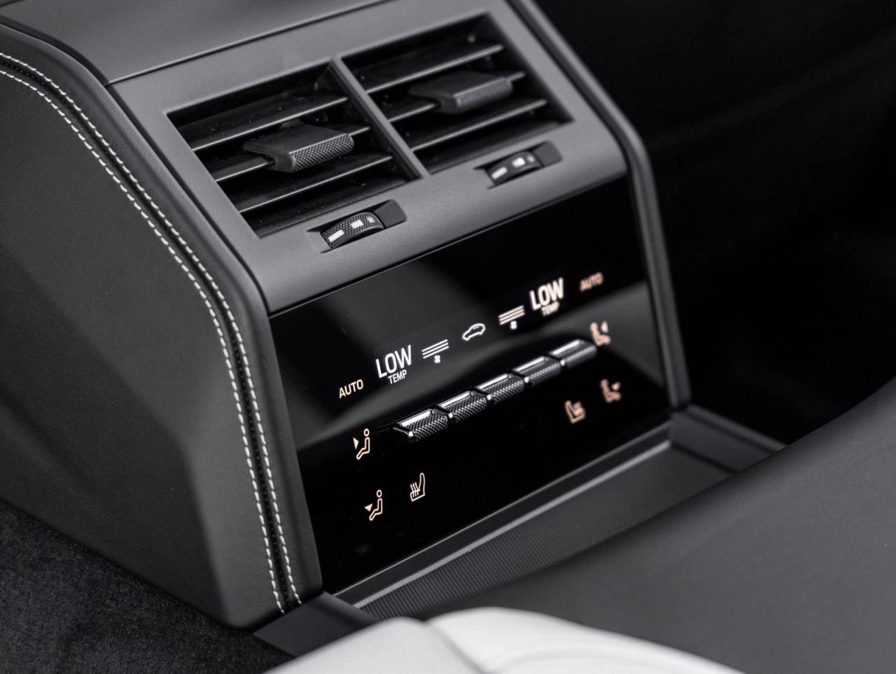 2026 Porsche Panamera Panamera 4