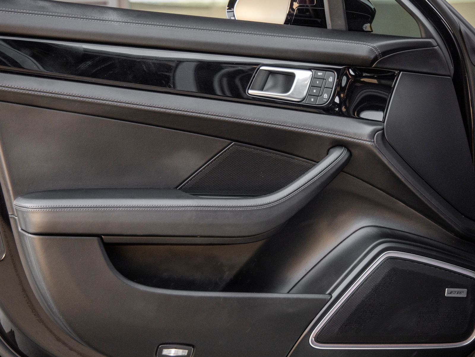 2023 Porsche Panamera Panamera 4S (MY23)