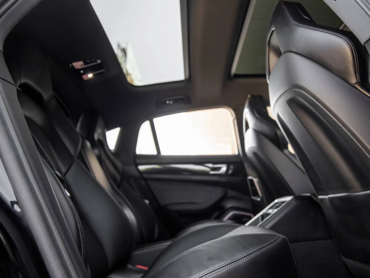 2023 Porsche Panamera Panamera 4S (MY23)