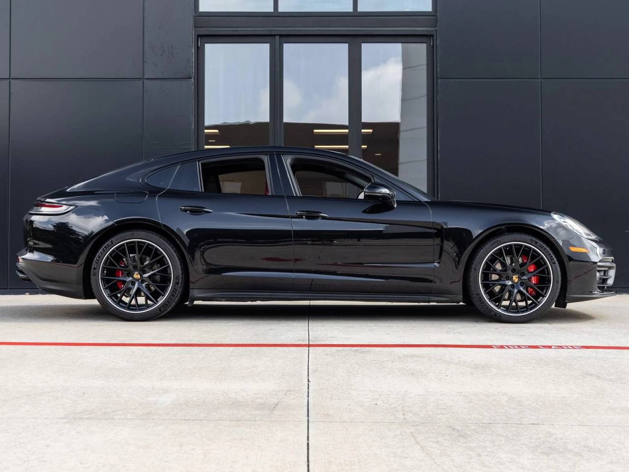 2023 Porsche Panamera Panamera 4S (MY23)