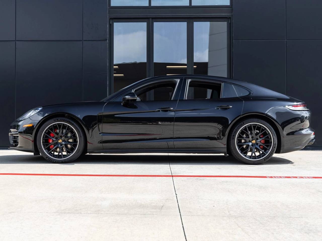 2023 Porsche Panamera Panamera 4S (MY23)