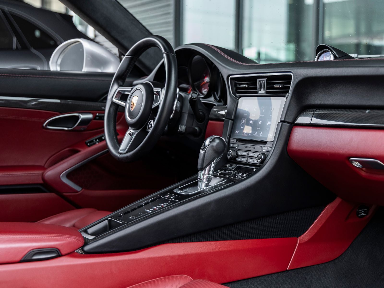2018 Porsche 911 Carrera 4S