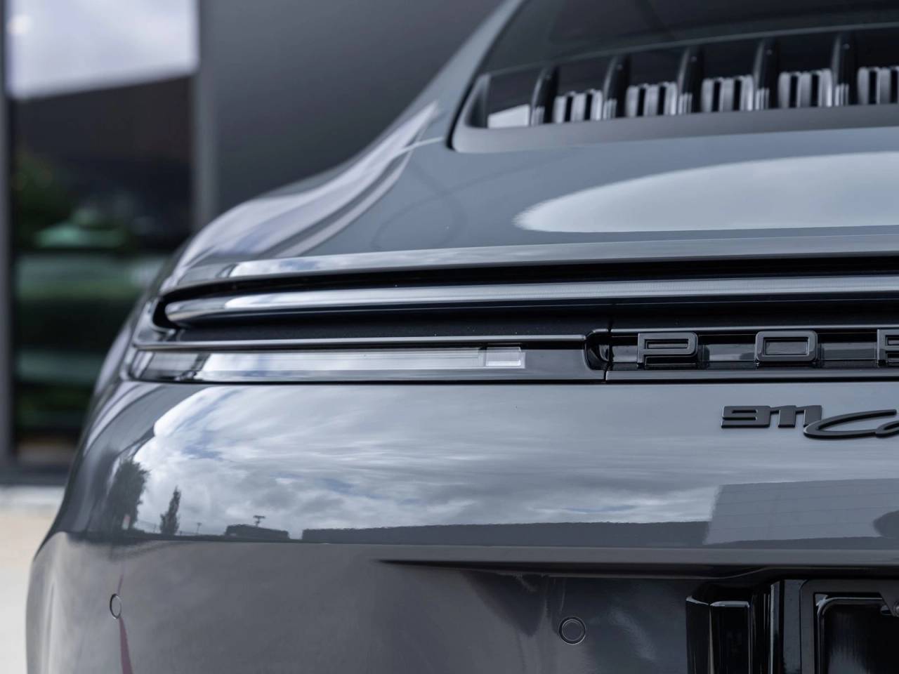 2026 Porsche 911 Carrera 4 GTS