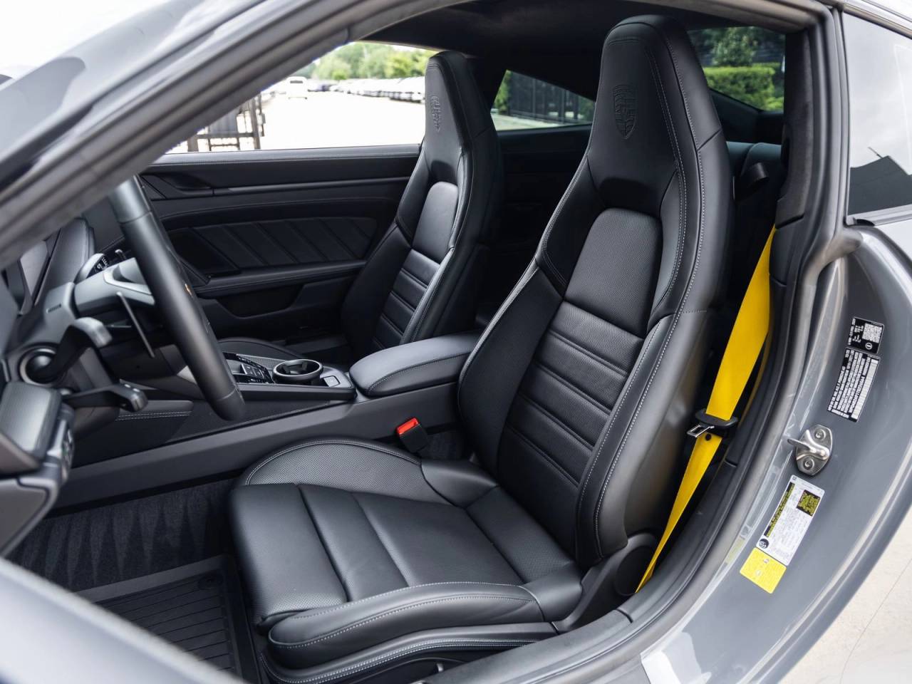 2026 Porsche 911 Carrera 4 GTS