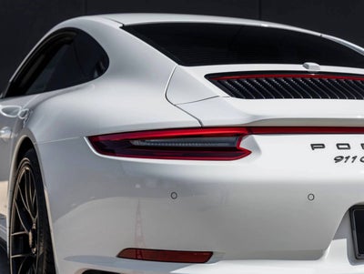 2018 Porsche 911 911 Carrera 4 GTS