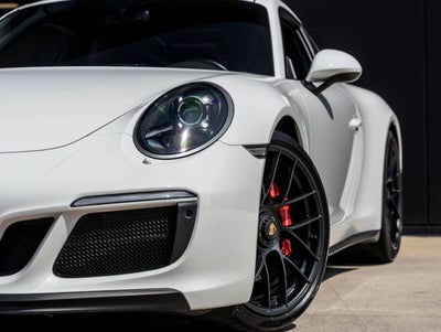 2018 Porsche 911 911 Carrera 4 GTS