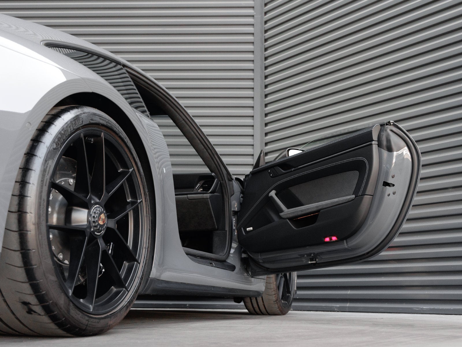 2025 Porsche 911 911 Carrera GTS