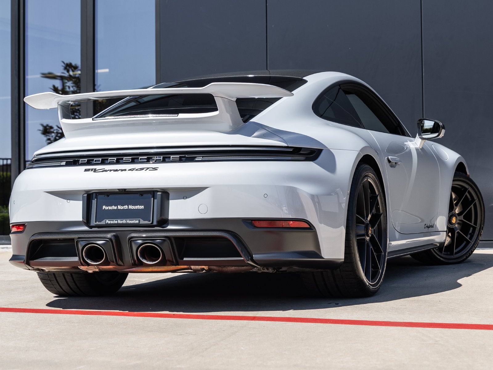 2026 Porsche 911 Carrera 4 GTS