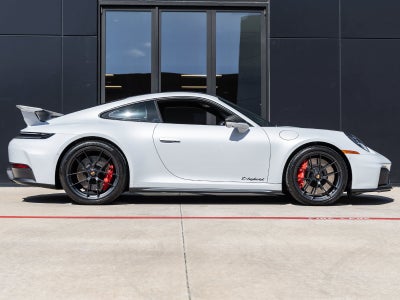 2026 Porsche 911 Carrera 4 GTS