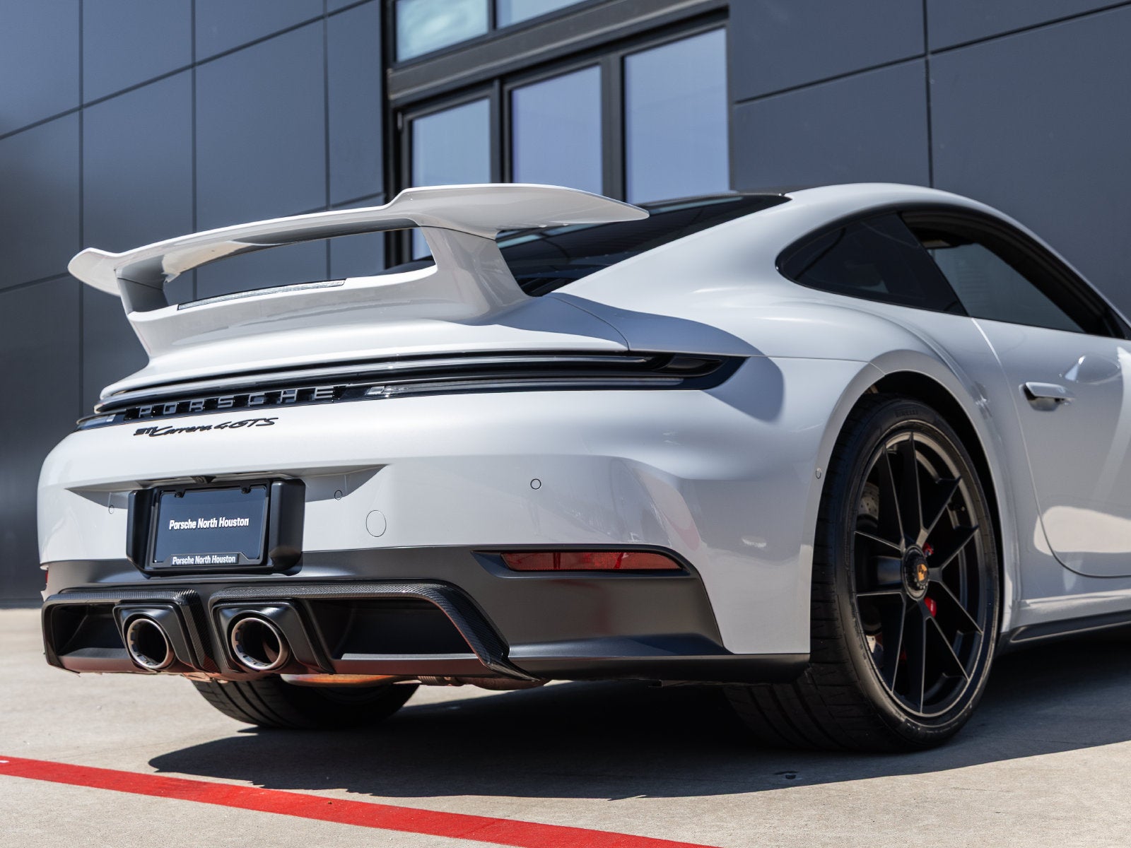 2026 Porsche 911 Carrera 4 GTS