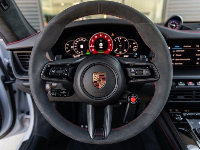 2026 Porsche 911 Carrera 4 GTS