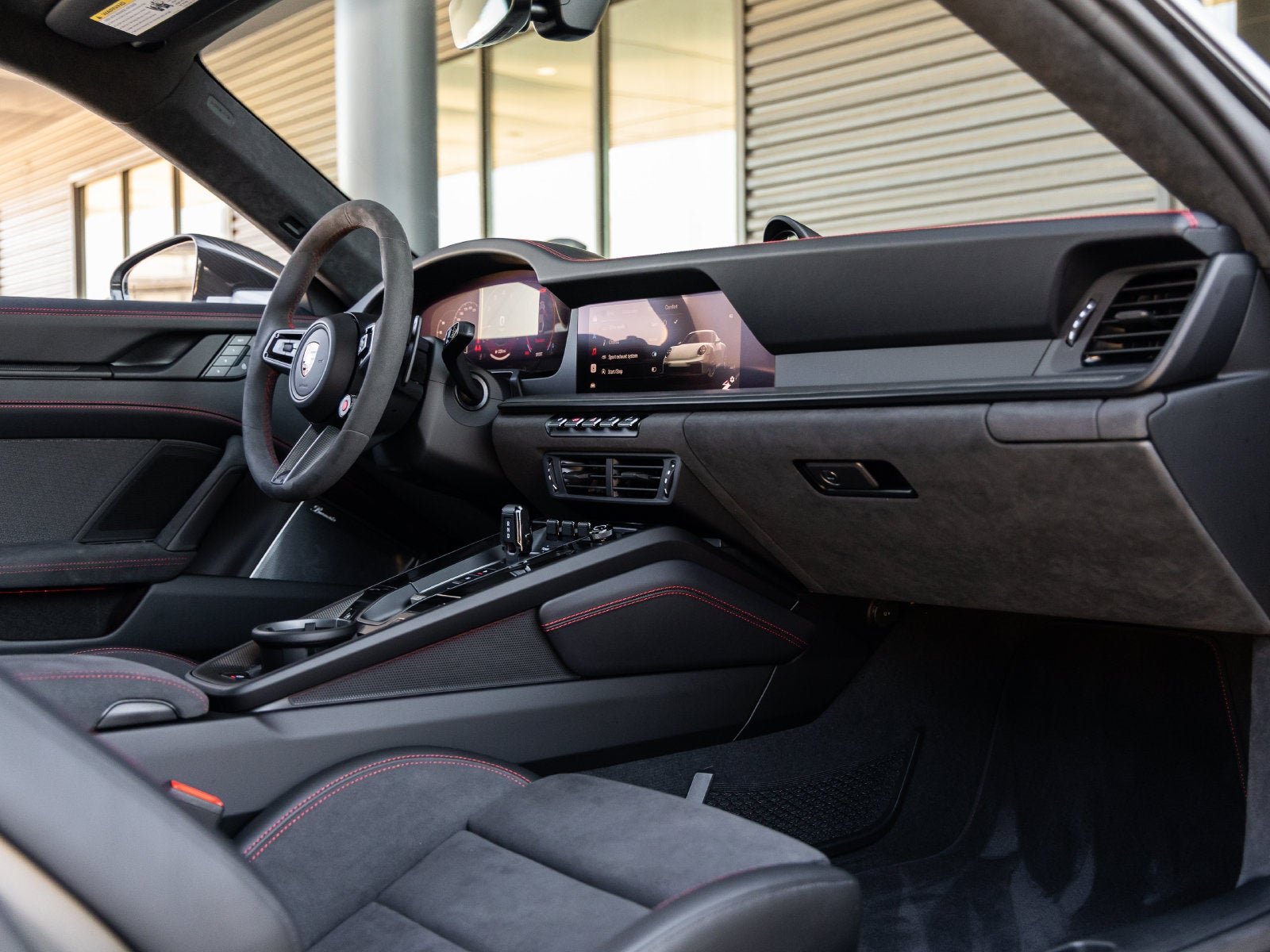 2026 Porsche 911 Carrera 4 GTS