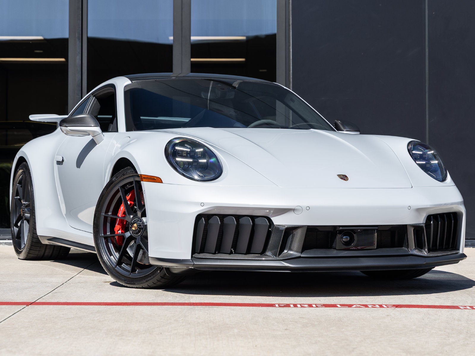 2026 Porsche 911 Carrera 4 GTS