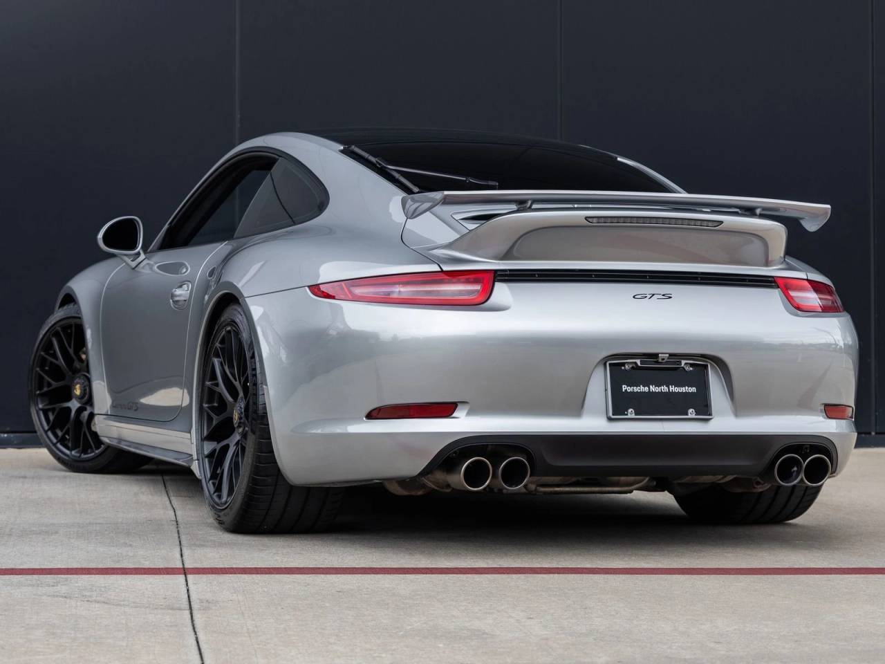 2016 Porsche 911 Carrera GTS