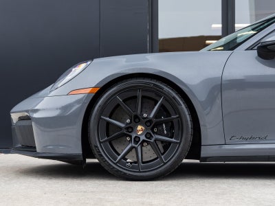 2025 Porsche 911 911 Carrera GTS