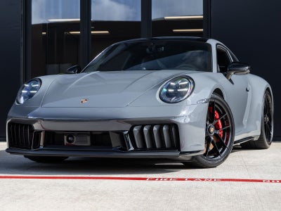 2025 Porsche 911 911 Carrera 4 GTS