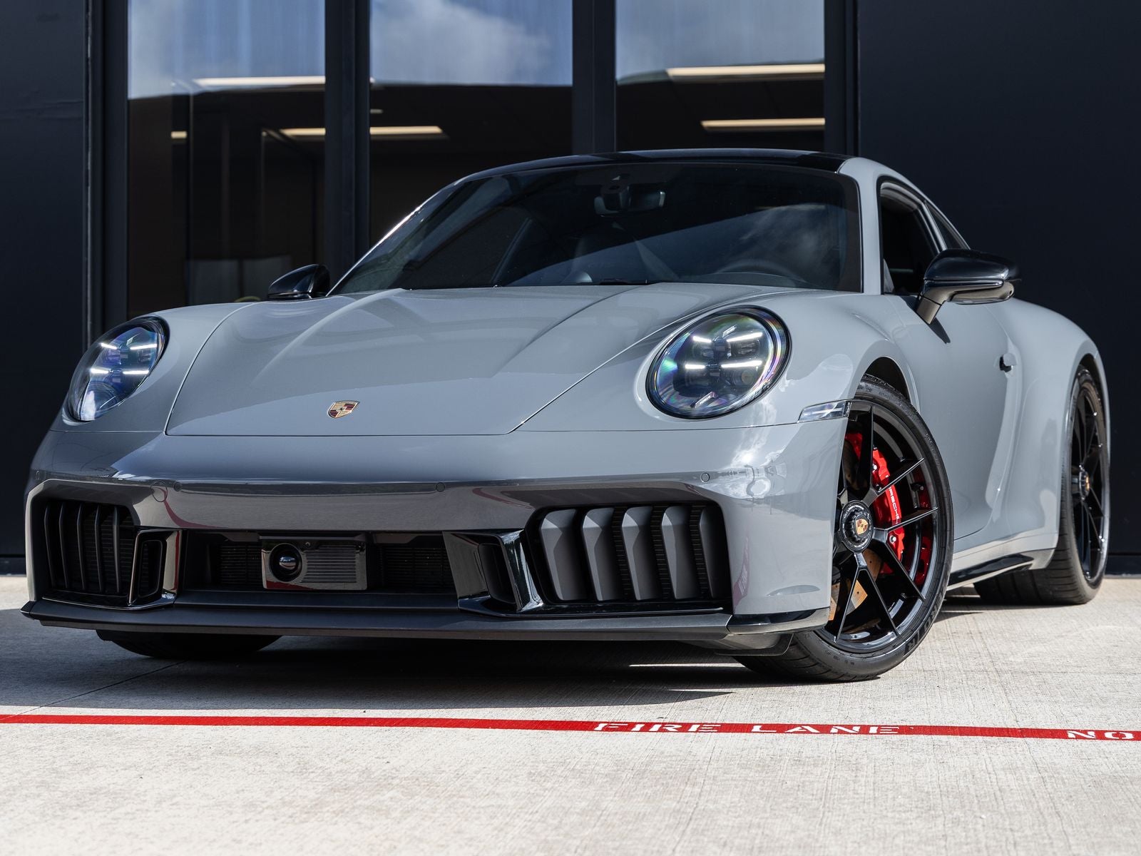 2025 Porsche 911 911 Carrera 4 GTS