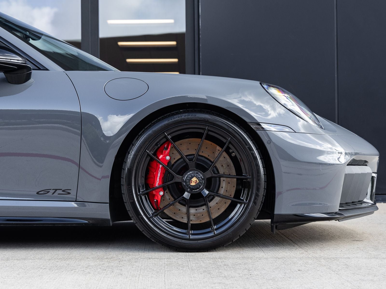 2025 Porsche 911 911 Carrera 4 GTS