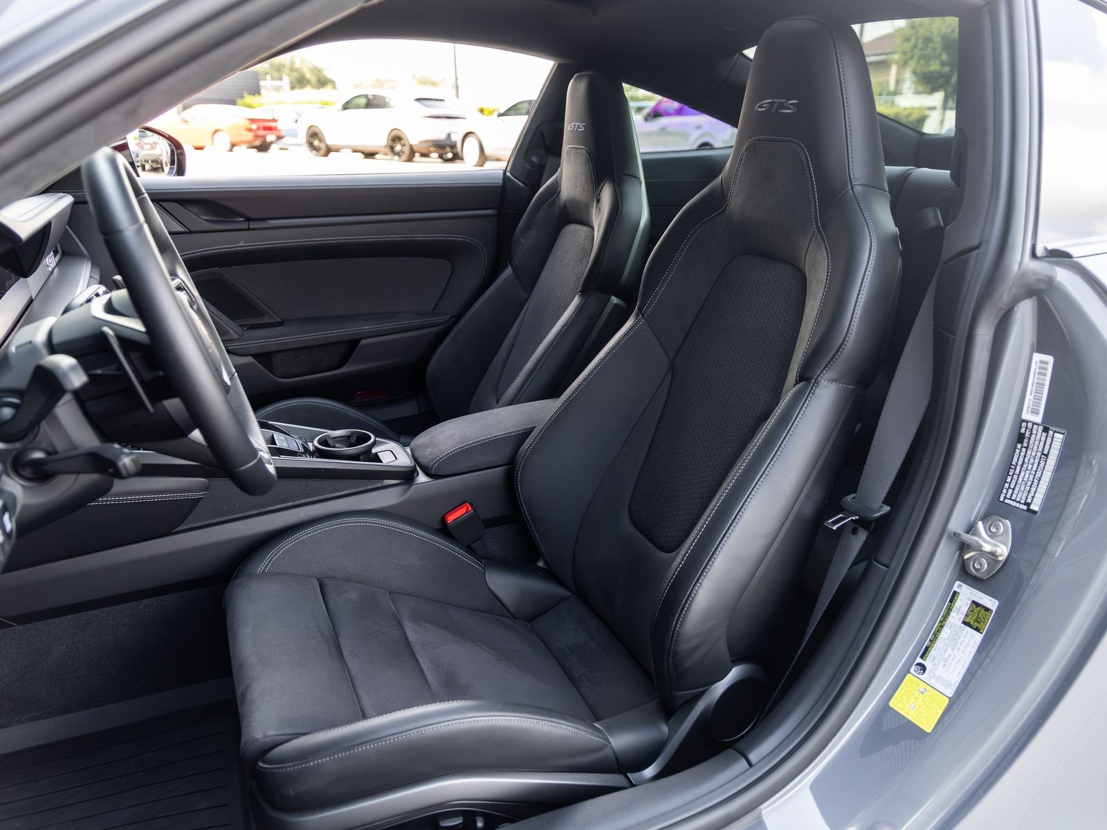 2025 Porsche 911 911 Carrera 4 GTS