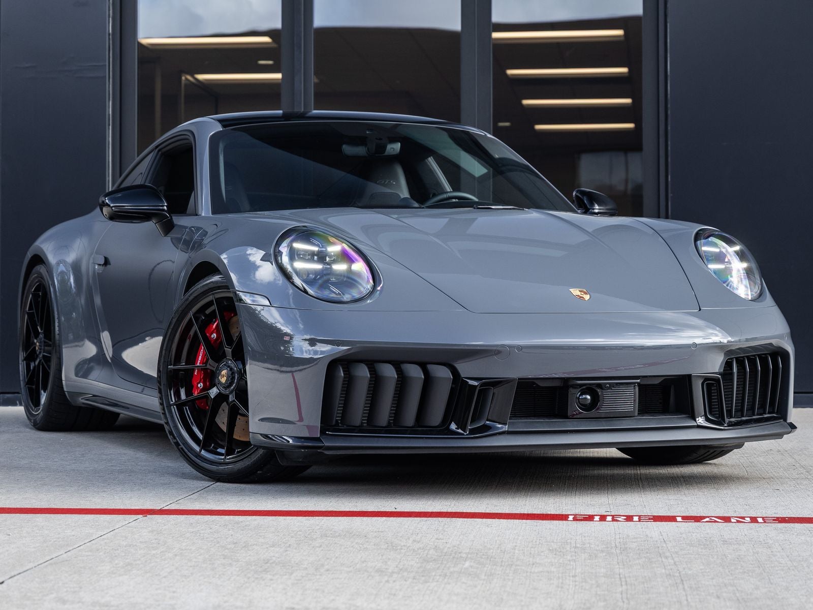 2025 Porsche 911 911 Carrera 4 GTS