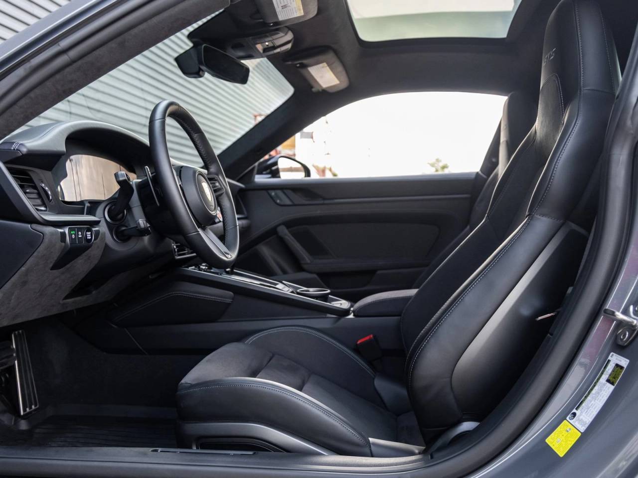 2025 Porsche 911 911 Carrera 4 GTS