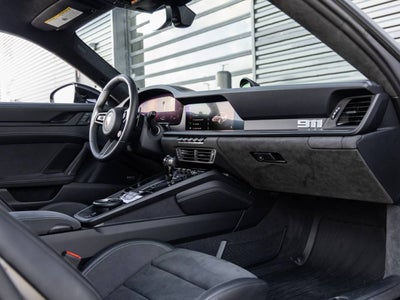 2025 Porsche 911 911 Carrera 4 GTS