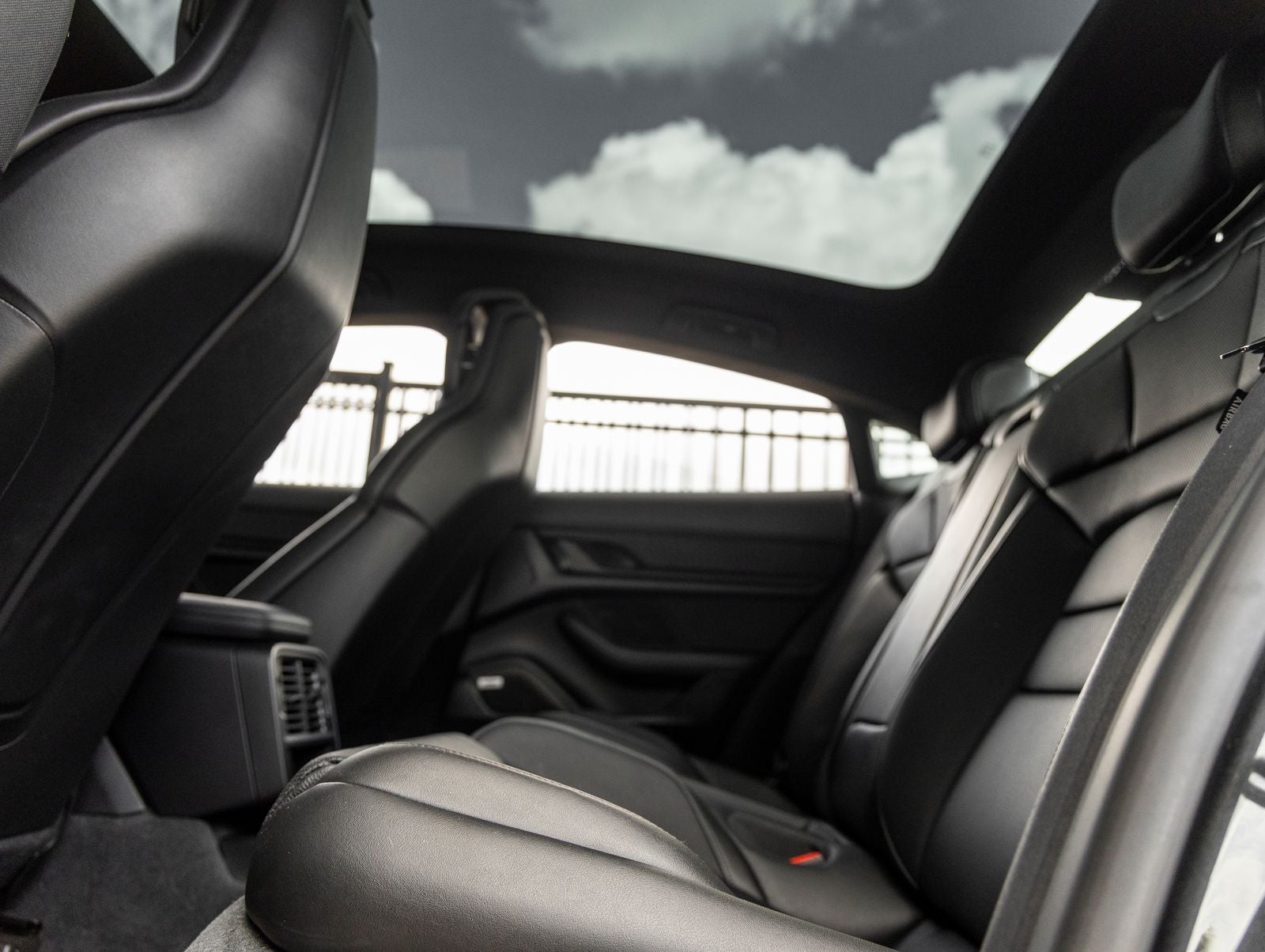 2020 Porsche Taycan Taycan 4S