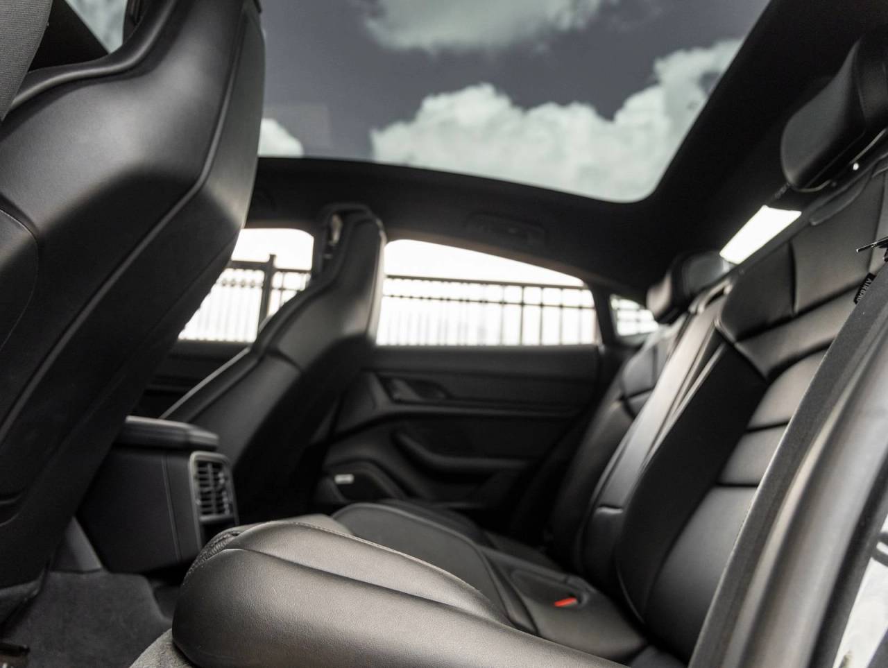 2020 Porsche Taycan Taycan 4S