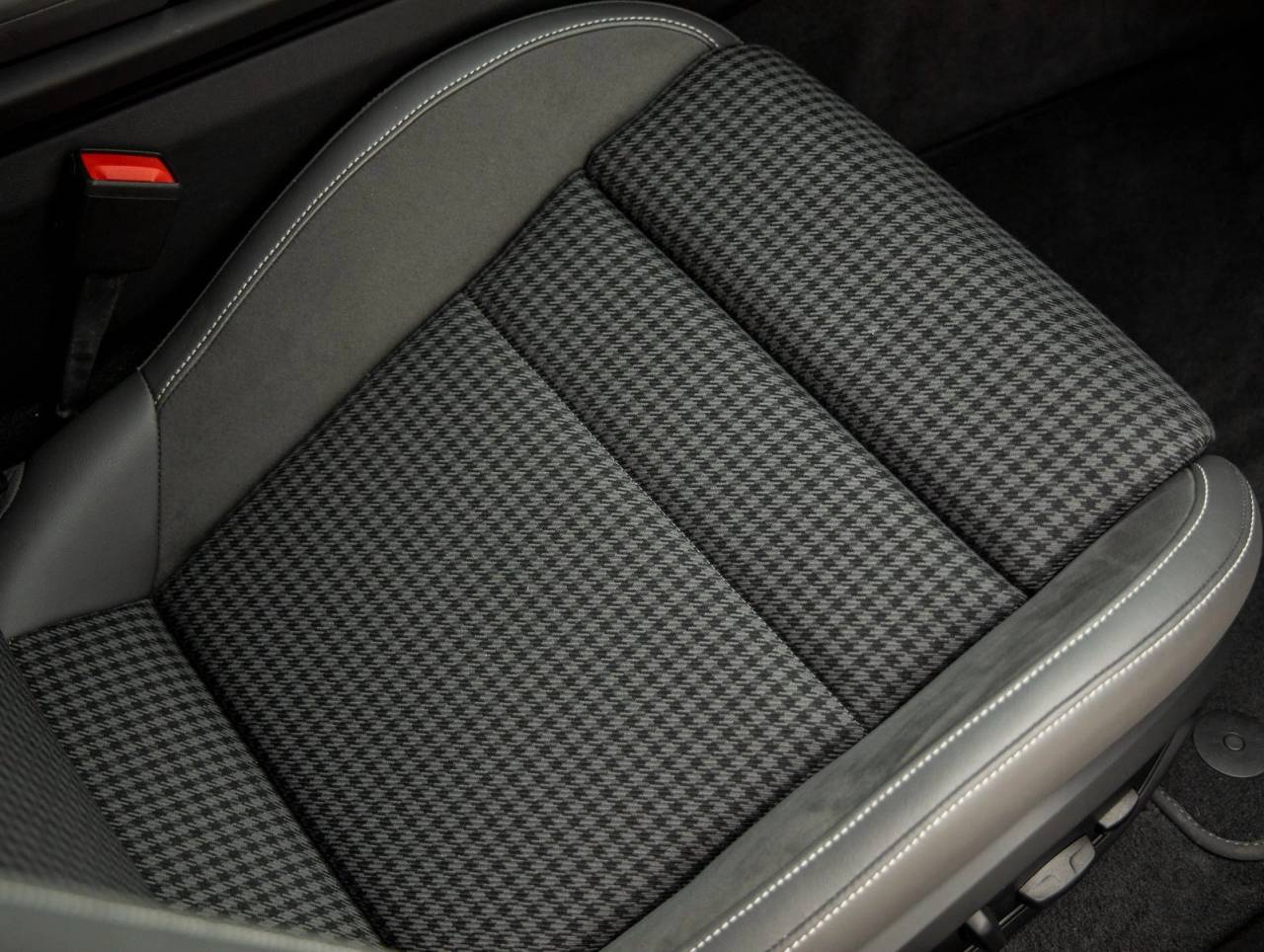 2025 Porsche Taycan Taycan 4S