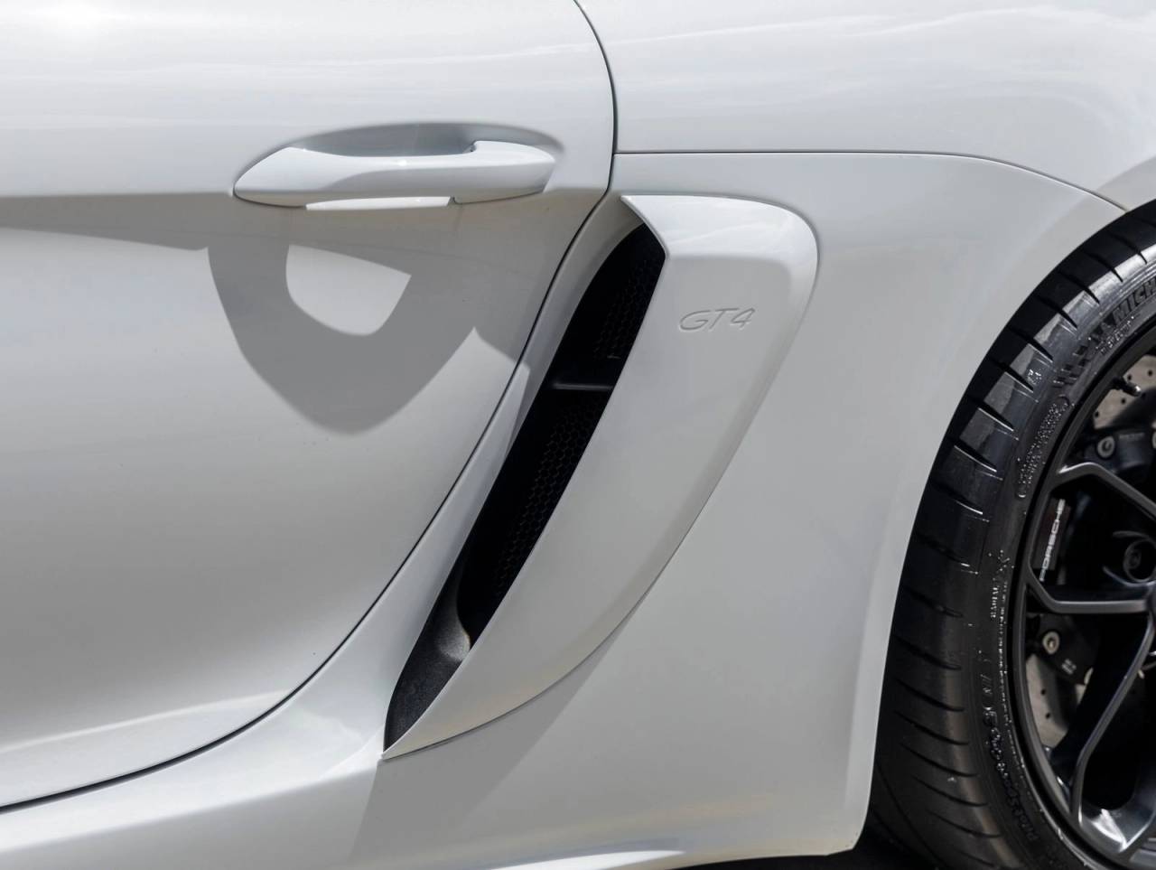 2020 Porsche 718 Cayman GT4
