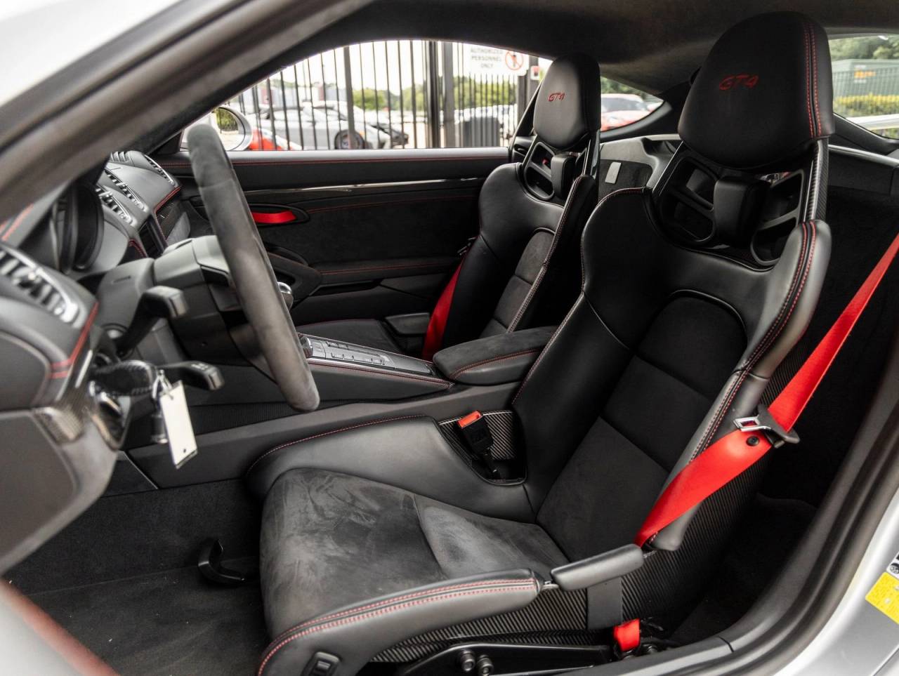 2020 Porsche 718 Cayman GT4