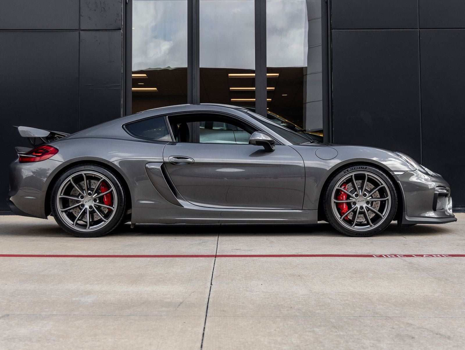 2016 Porsche 718 Cayman GT4