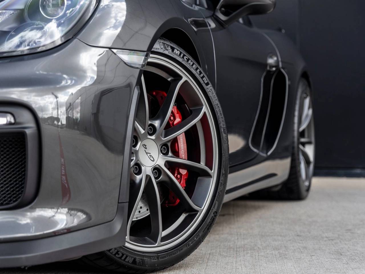 2016 Porsche 718 Cayman GT4