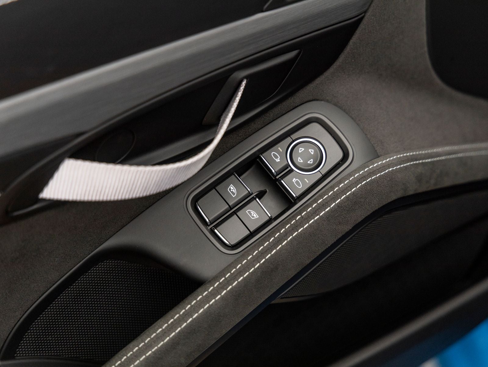 2023 Porsche 718 Cayman GT4