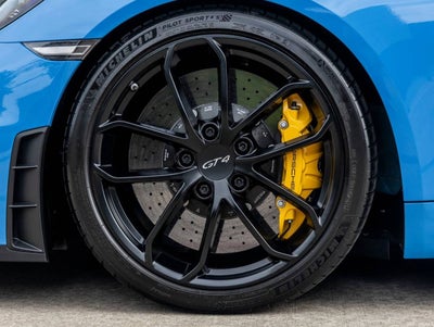 2023 Porsche 718 Cayman GT4