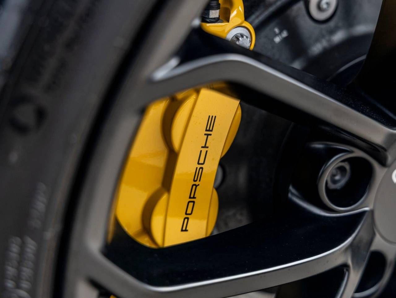 2023 Porsche 718 Cayman GT4