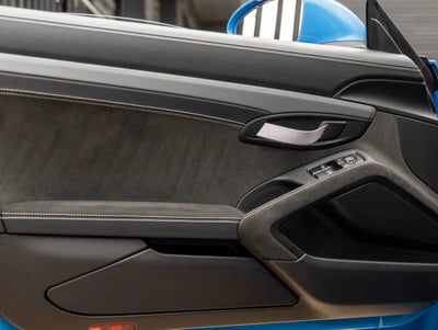 2023 Porsche 718 Cayman GT4