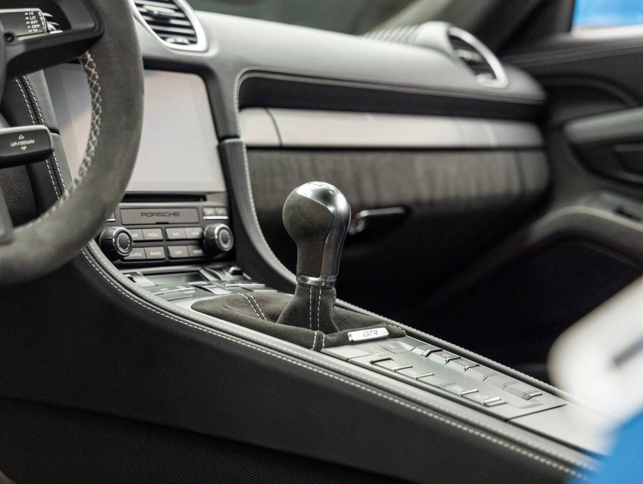 2023 Porsche 718 Cayman GT4