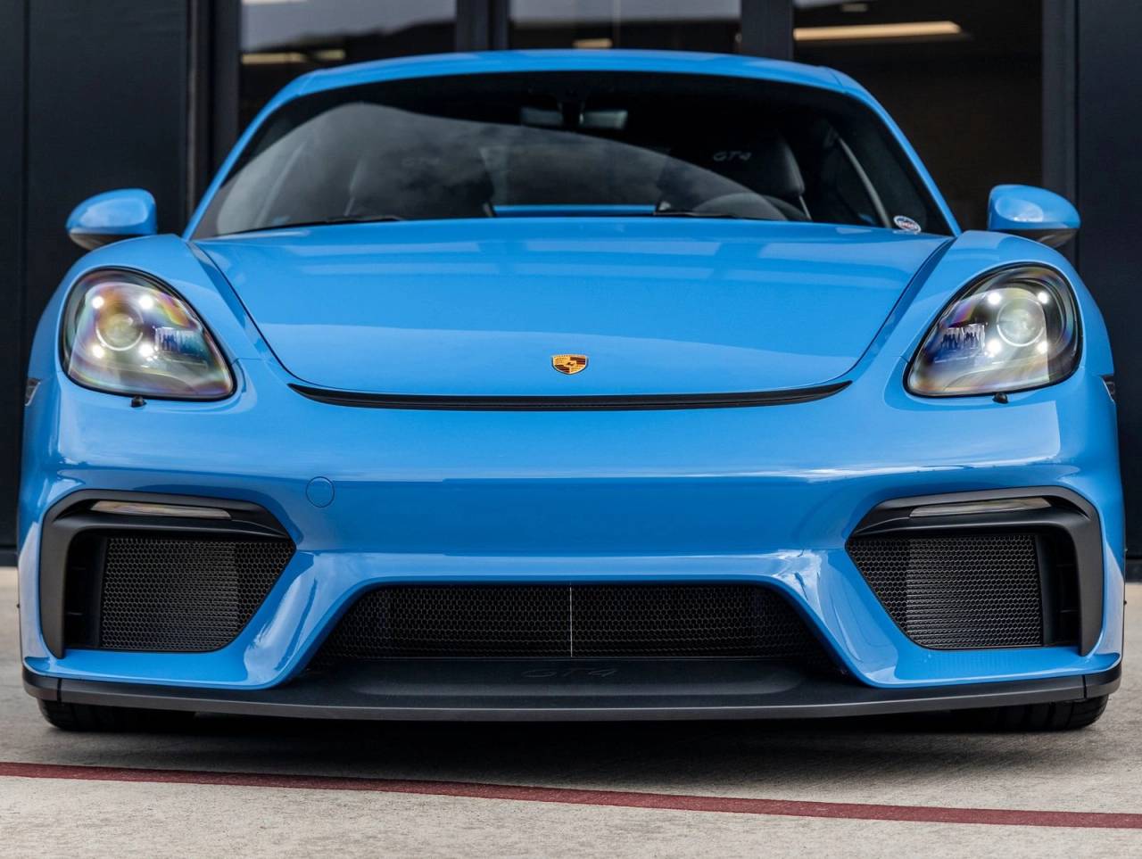2023 Porsche 718 Cayman GT4