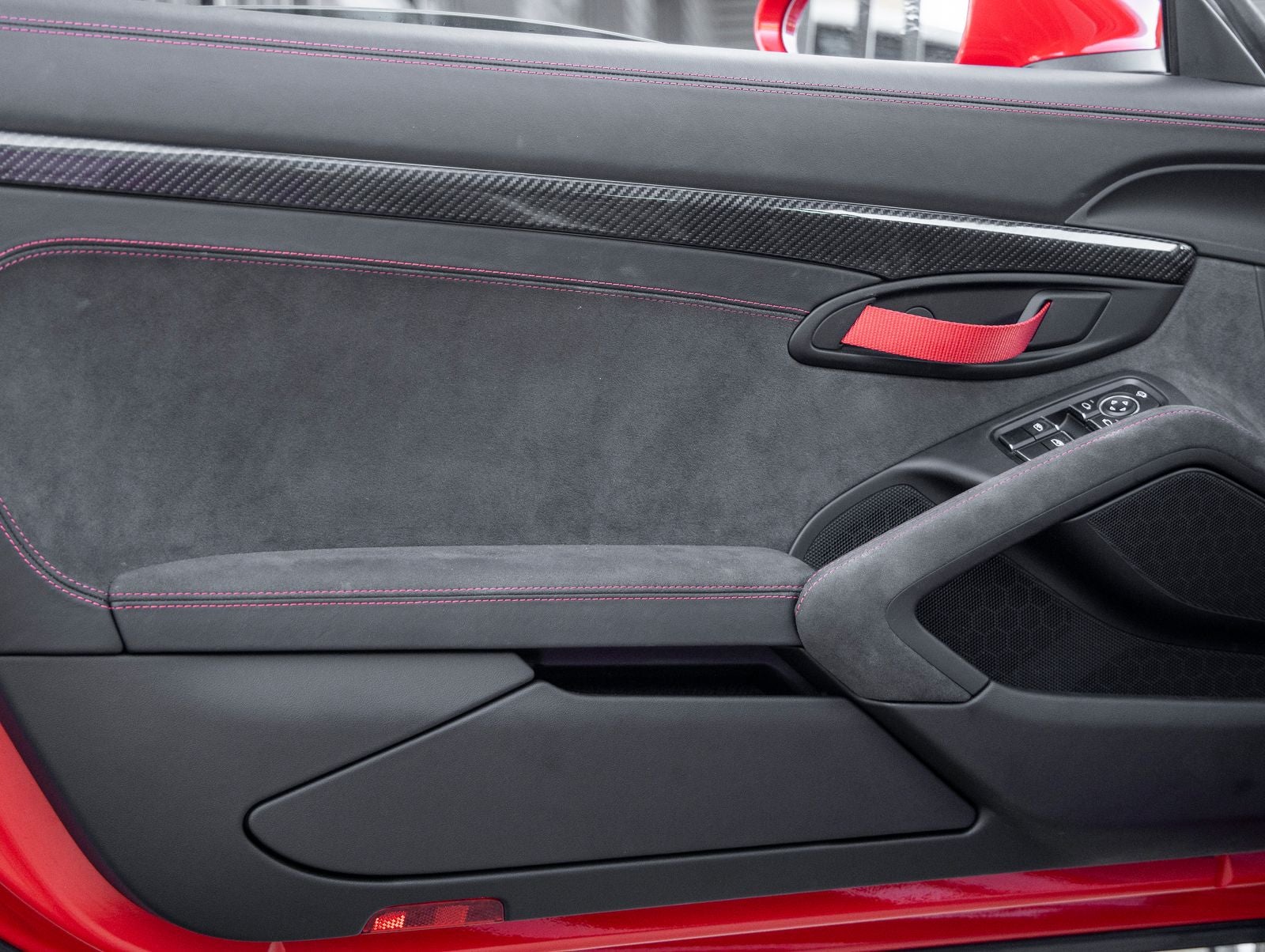 2023 Porsche 718 Cayman GT4