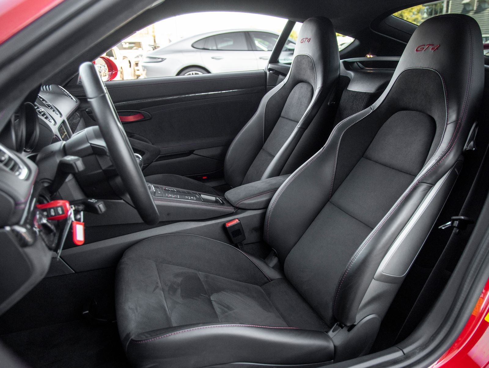 2023 Porsche 718 Cayman GT4