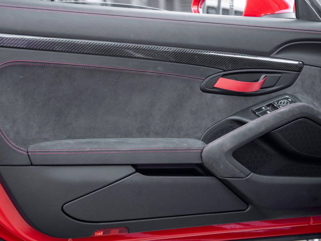 2023 Porsche 718 Cayman GT4