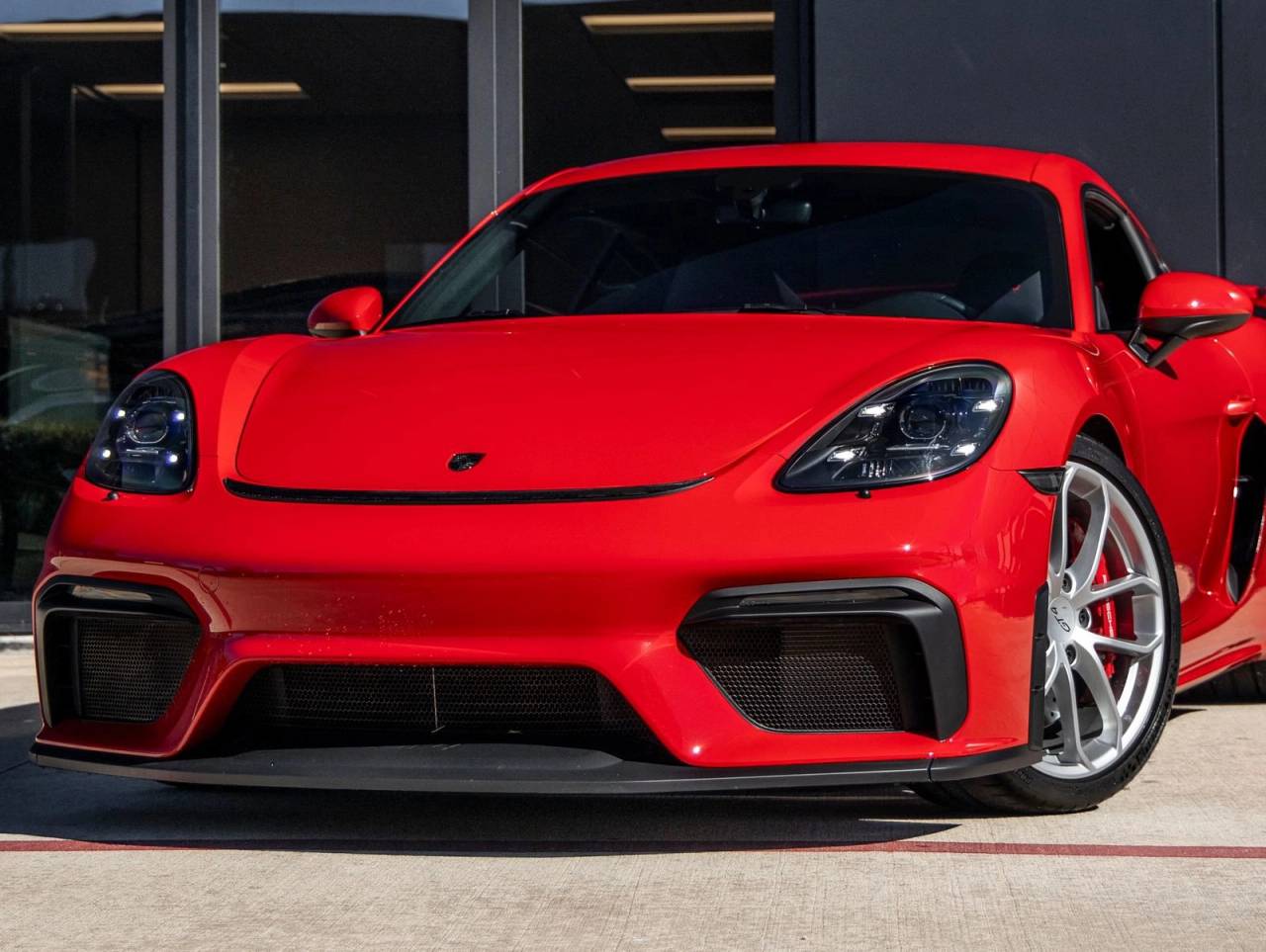 2023 Porsche 718 Cayman GT4