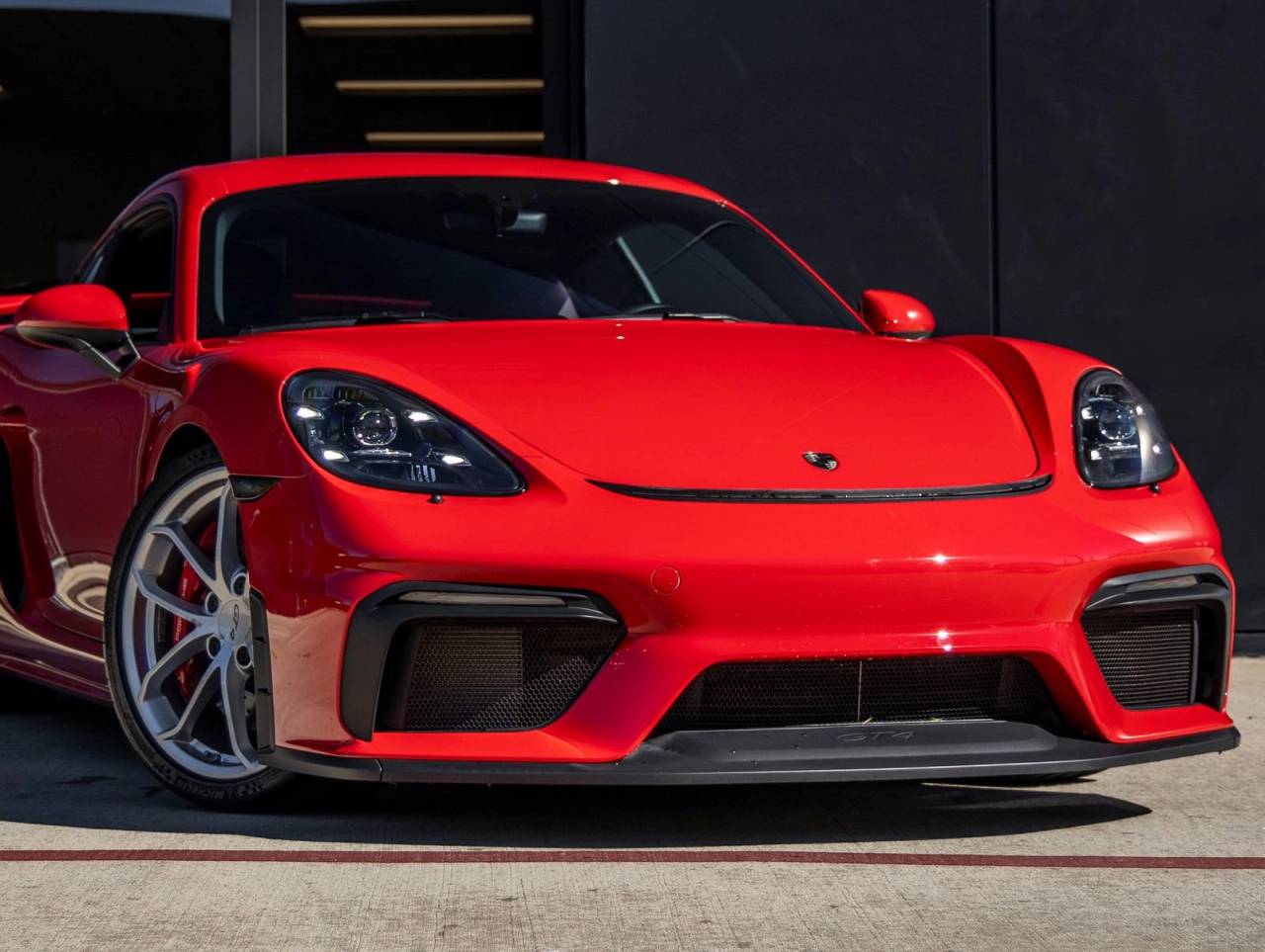 2023 Porsche 718 Cayman GT4